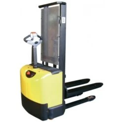 Apilador Electrico 1.600 Kg A 4.500 Mm