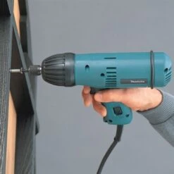 Atornillador De Impacto MAKITA 6904V - 360W -Maquituls Tienda atornillador de impacto makita 6904v 360w 2